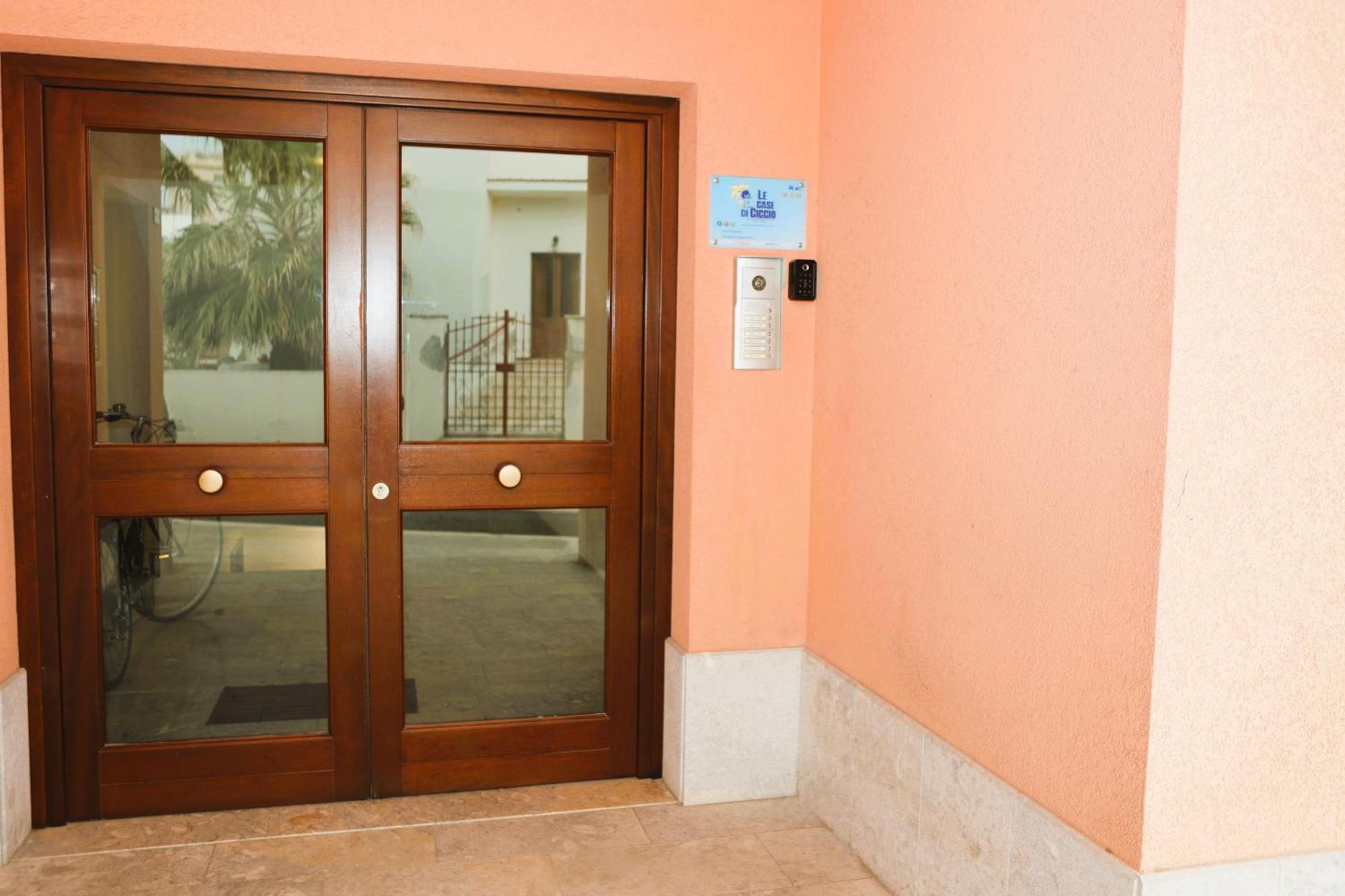شقة بانتيليريا  في Le Case Di Ciccio - Casa Girasole المظهر الخارجي الصورة